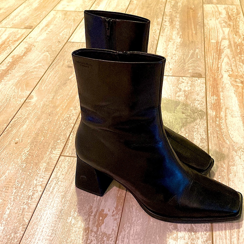 Vagabond boots size 9
